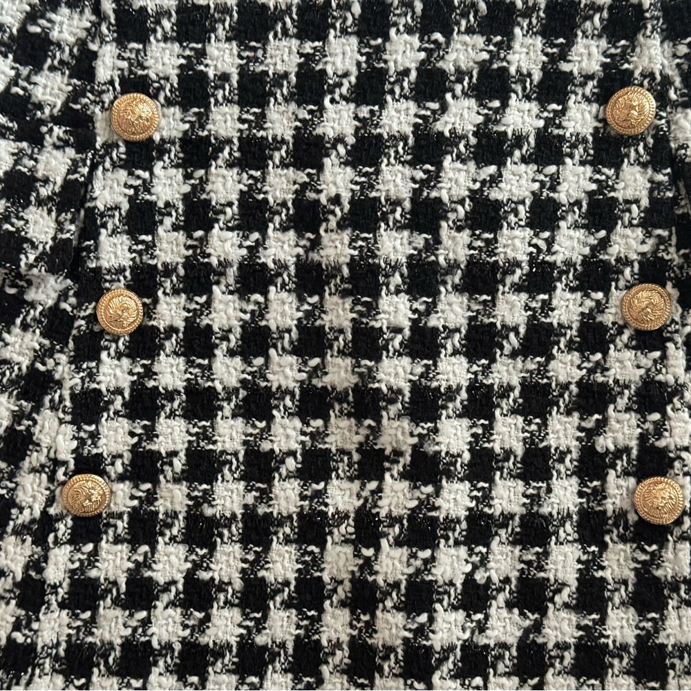 Mon Ami Houndstooth Black and White Boucle Tweed
Skirt - Picture 6 of 6